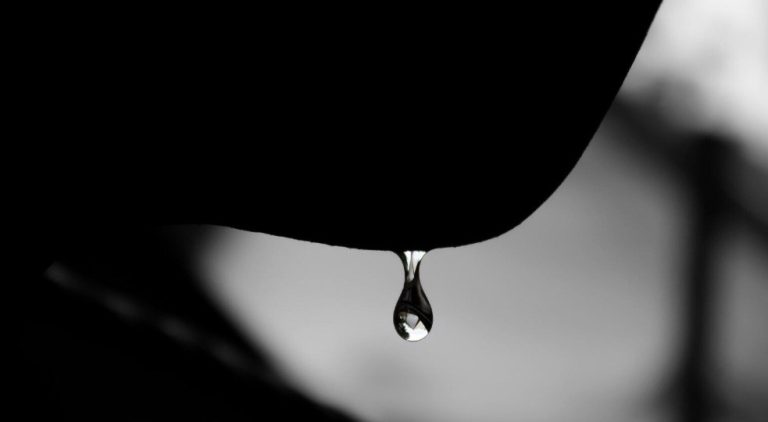 60 Tears Quotes About Crying Out The Pain