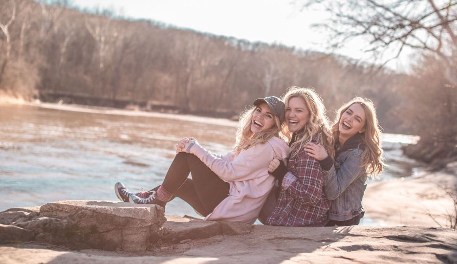 90 Girl Quotes And Captions Every Woman Should Read