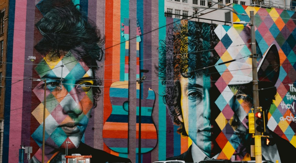 70 Bob Dylan Quotes About Life, Change, & Success