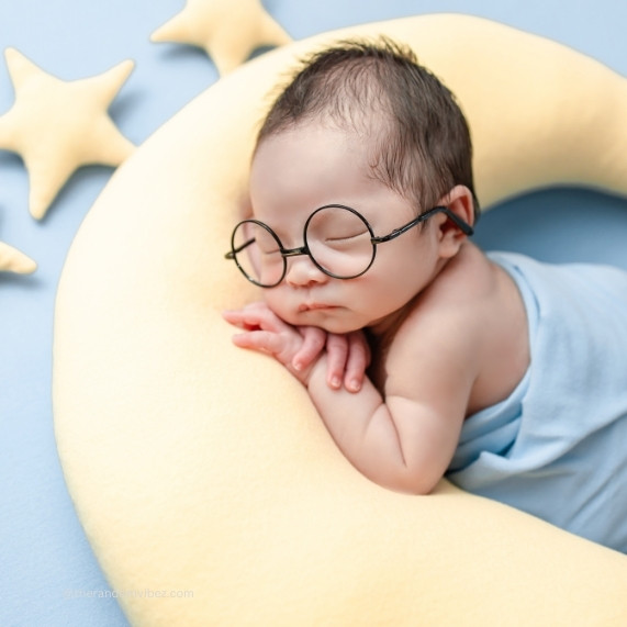 cute baby whatsapp dp​