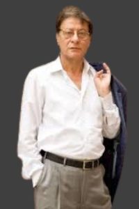 40 Best Mahmoud Darwish Quotes To Inspire Love & Hope